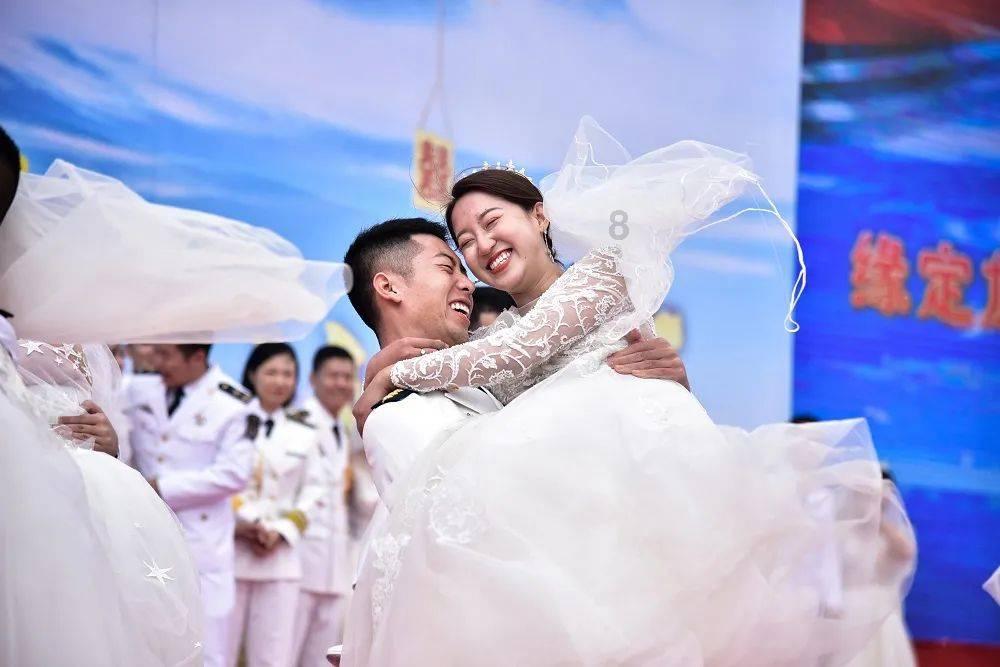 引起右肺感染，有什么临床症状？